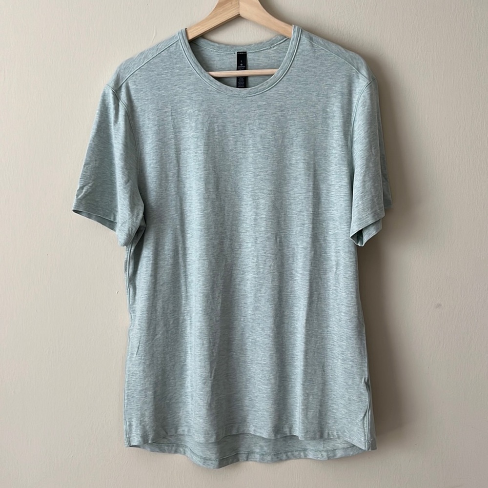 Men’s Lululemon T Shirt